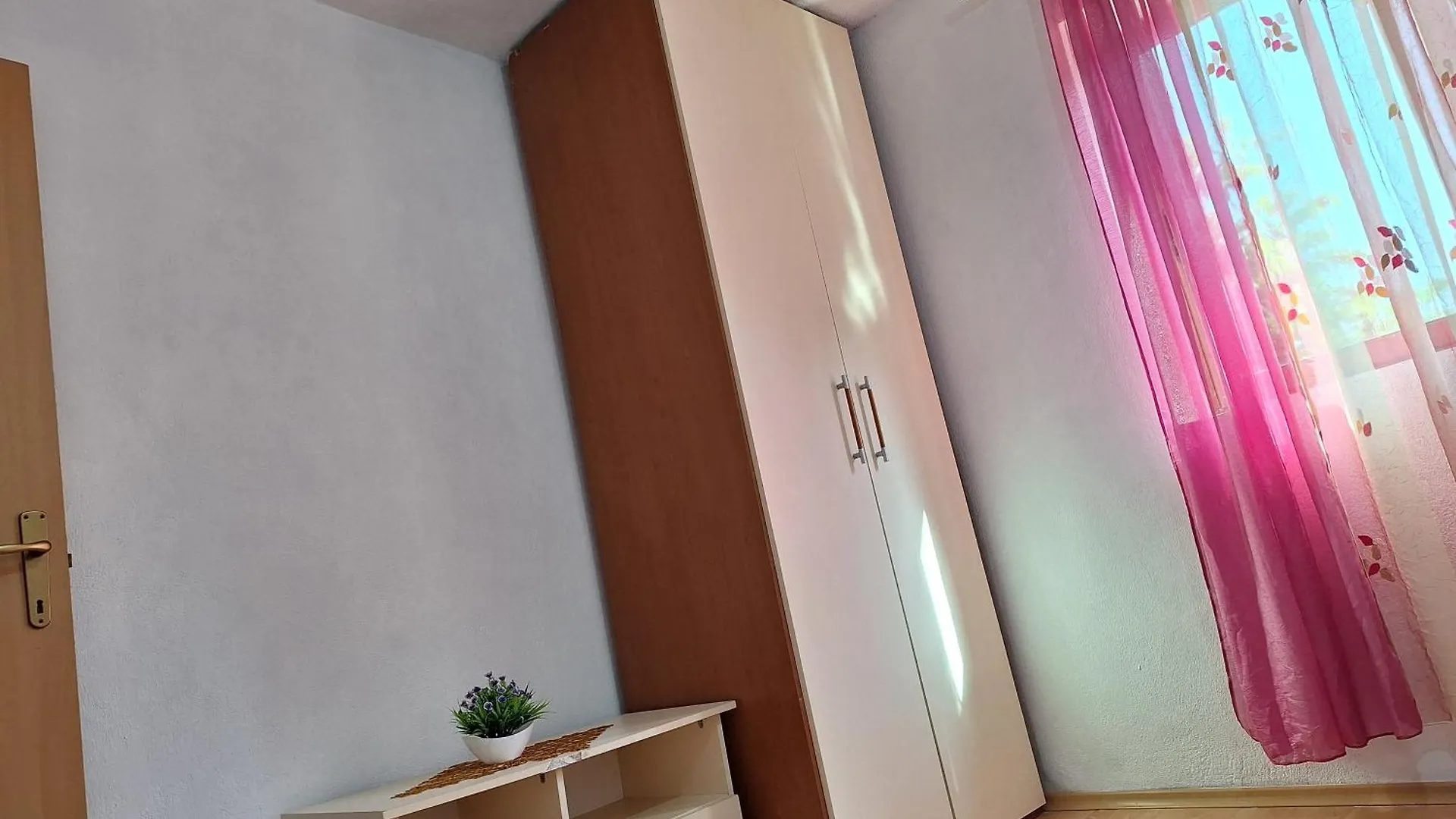 Taku Villa Wonderful View Of Lake Ohrid Udenisht
